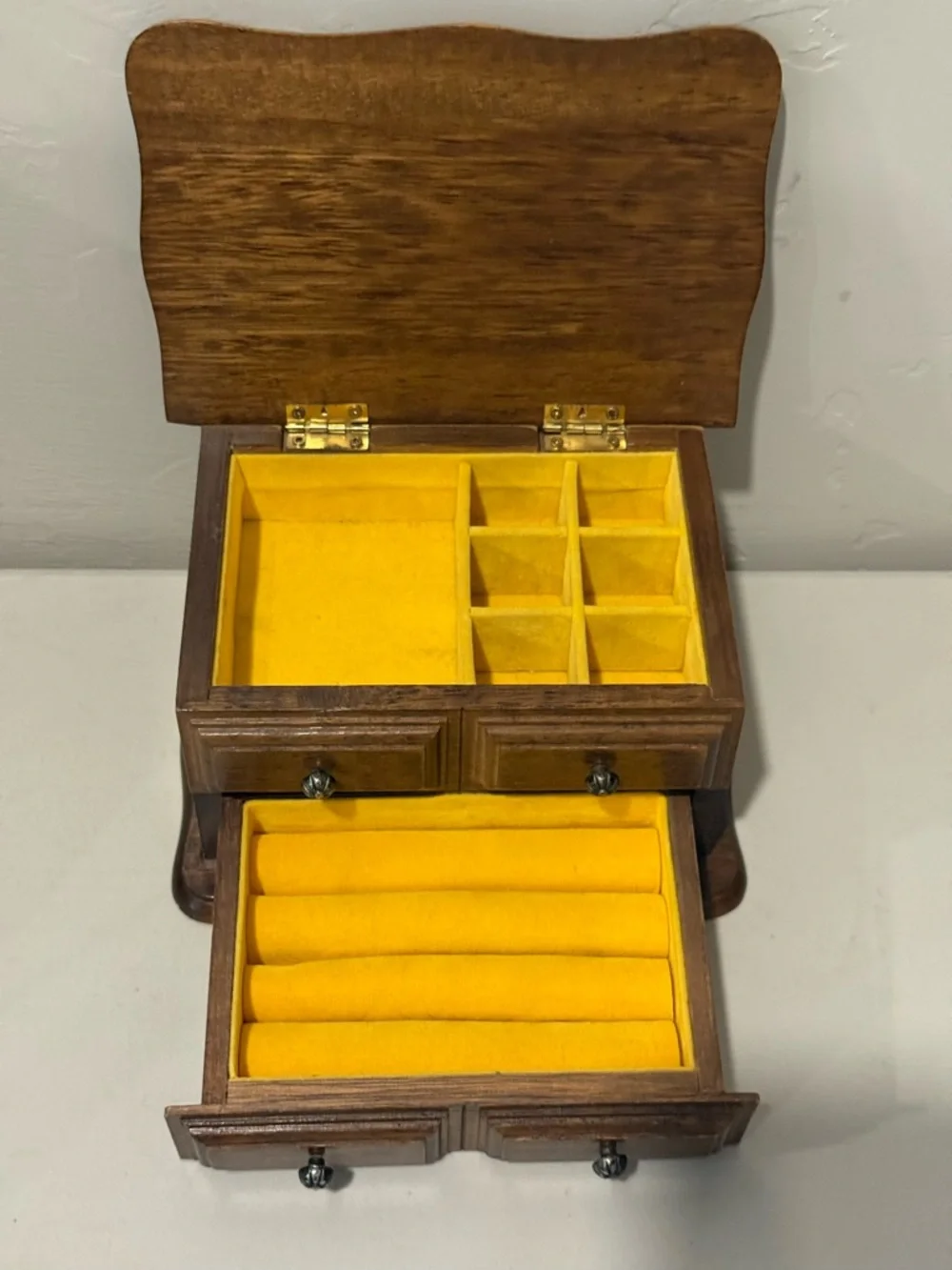 Vintage Avon Decorators Jewelry Chest 1978 Wood w/ Drawer & Velvet Lining